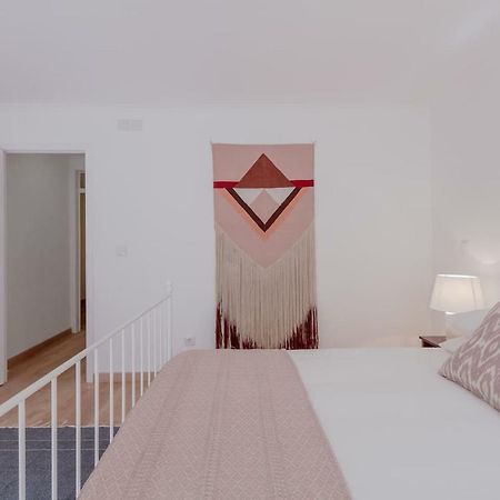 Bright & Spacious With Orange Tree Patio, By Timecooler Lisbon Bagian luar foto