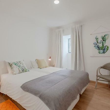 Bright & Spacious With Orange Tree Patio, By Timecooler Lisbon Bagian luar foto